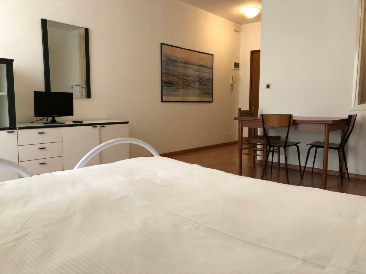 M14 Duomo Apartments Падуа Екстериор снимка
