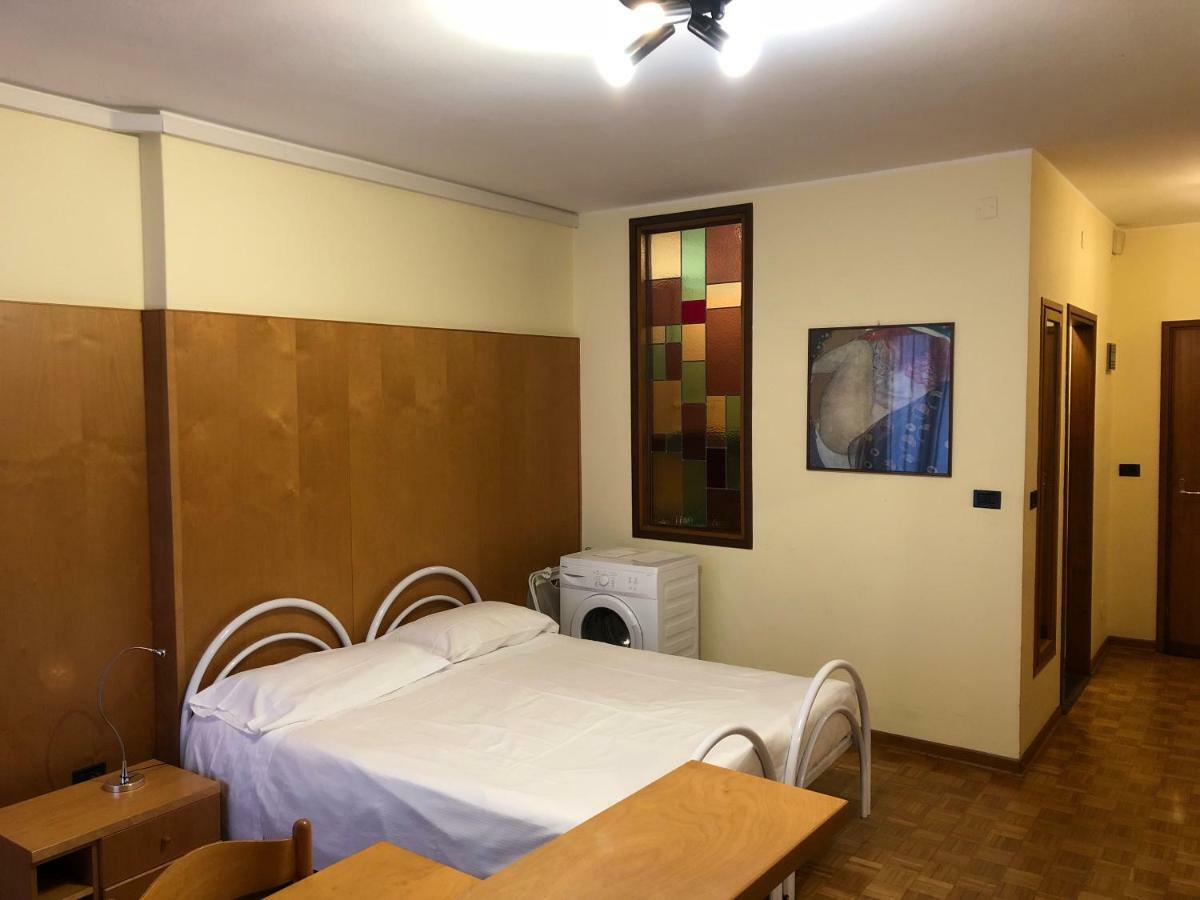 M14 Duomo Apartments Падуа Екстериор снимка